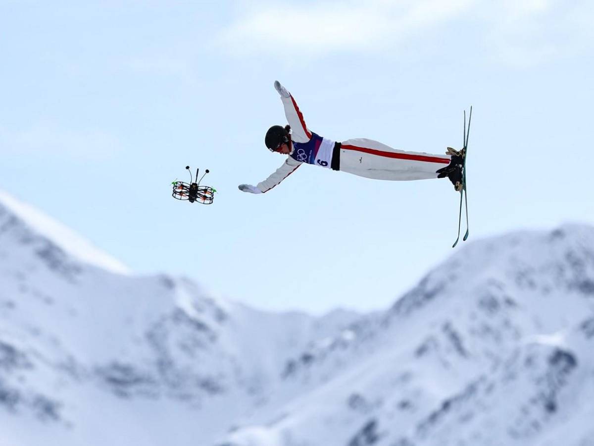 El espectacular salto de Kaila Kuhn en la final de esquí acrobático