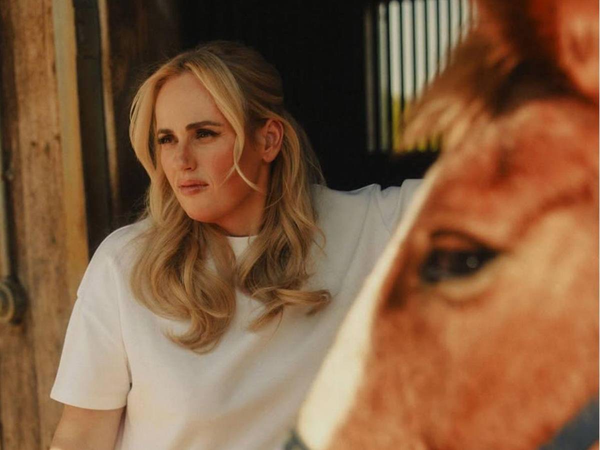 Rebel Wilson rechaza acusaciones de difamación en corte de Australia