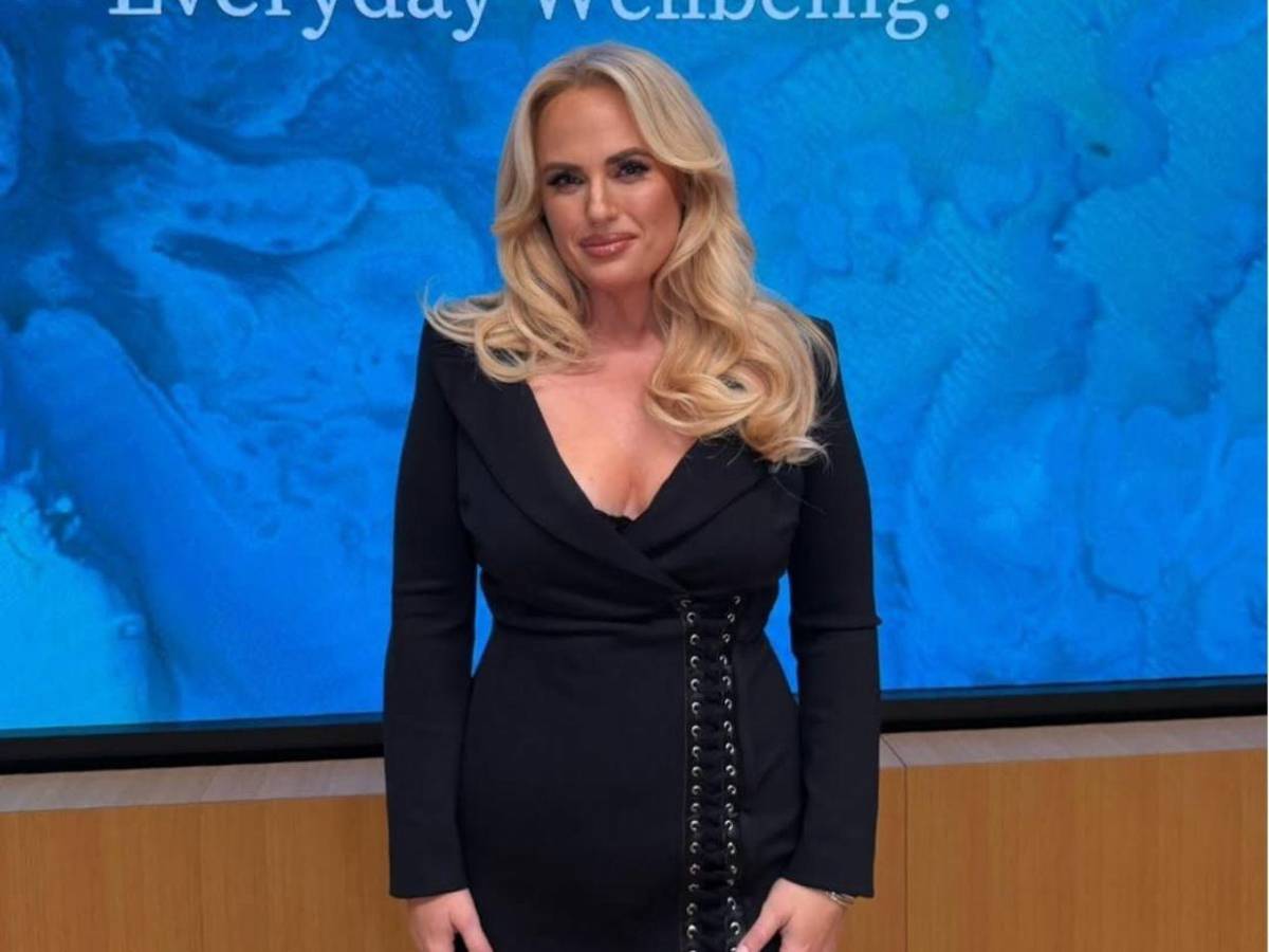 Rebel Wilson rechaza acusaciones de difamación en corte de Australia