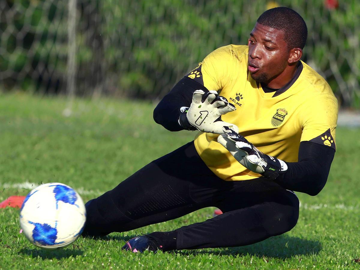 Fichajes Honduras: Futuro de Troglio, Yustin se iría y más bajas en Real España