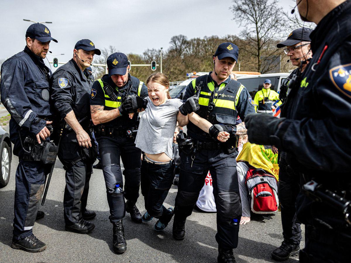 Detienen a la activista climática Greta Thunberg durante protesta en Países Bajos
