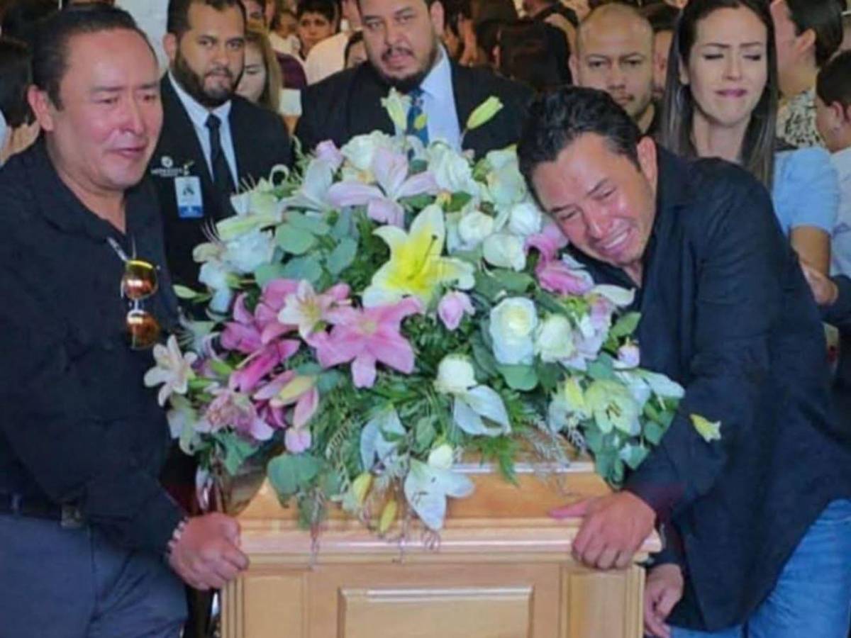 ¿Quién es Paloma Escobedo, madre de menor que murió tras cirugía estética en México?