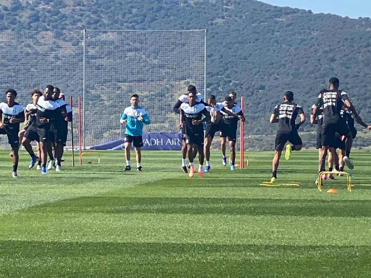 Tecnología de punta y nuevo cuerpo técnico: Honduras da un salto en su segundo entreno en España