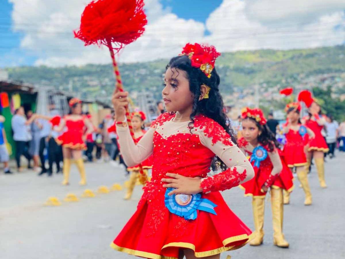 Alegría y amor patrio: lectores de EL HERALDO comparten fotografías de desfiles