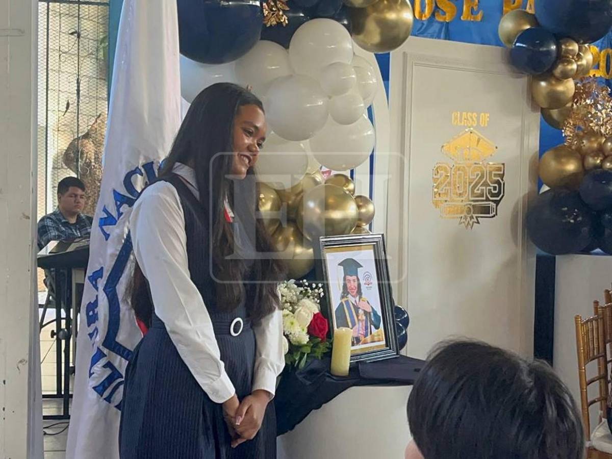 Sueño cumplido: entregan título a padres de Emily Torres, estudiante del Cultura Nacional School