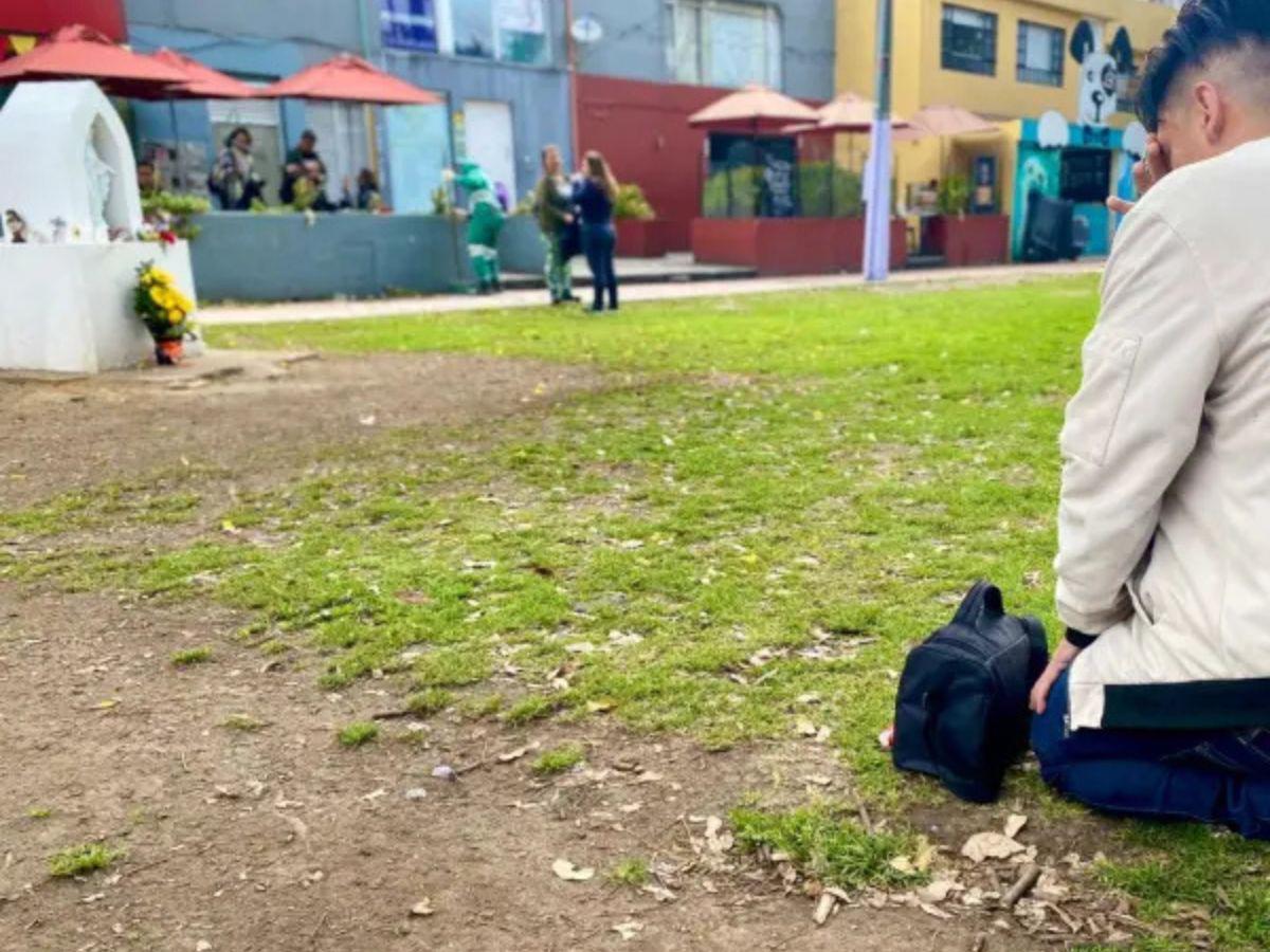 Flores, velas y unidad: Bogotá rinde homenaje a Miguel Uribe Turbay