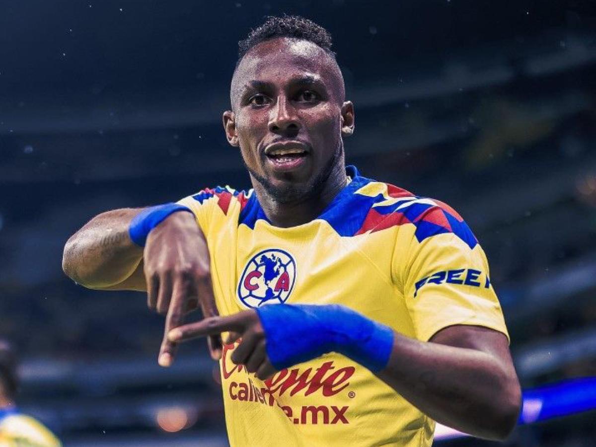 Julián Quiñones se olvida del América y es anunciado por su nuevo equipo