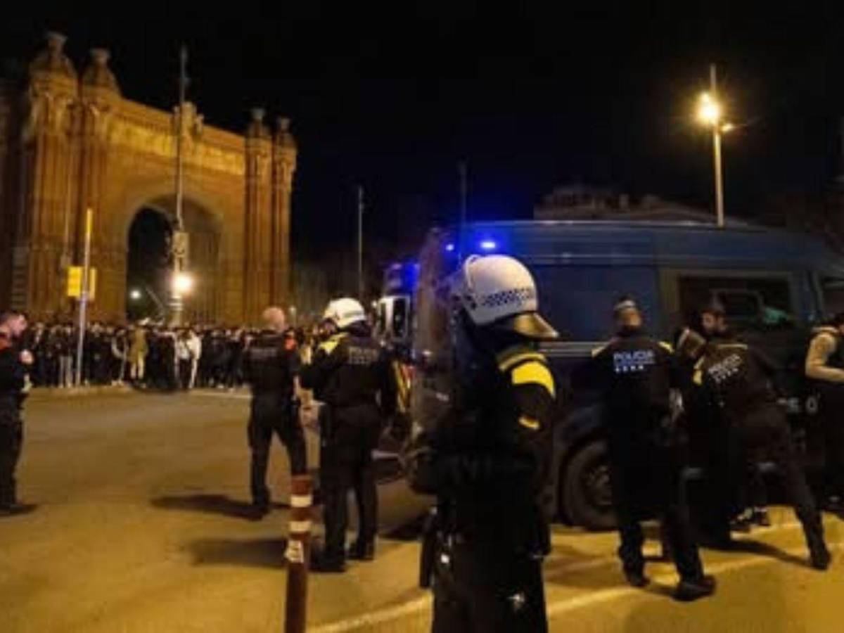 Disturbios en Barcelona: encuentro de “therians” termina con detenidos