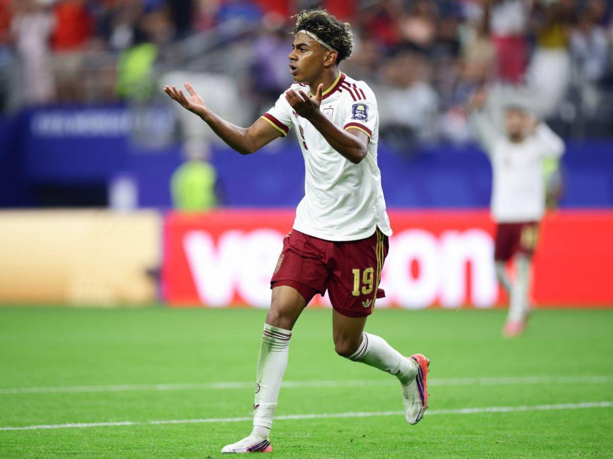 ¡Paternidad! Yamal tumba a Mbappé con el Barcelona y la Selección Española