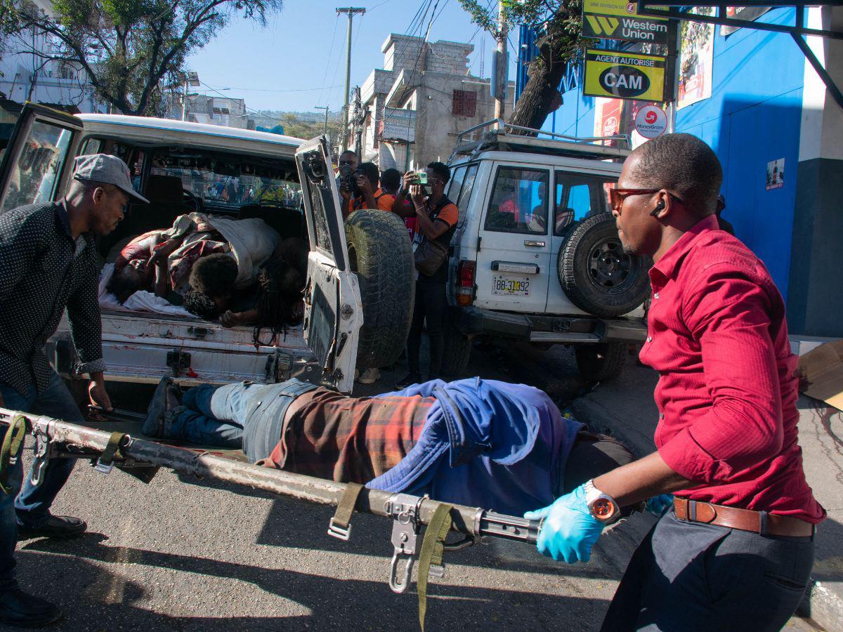 Al menos 14 cadáveres hallados en zona exclusiva de la capital de Haití