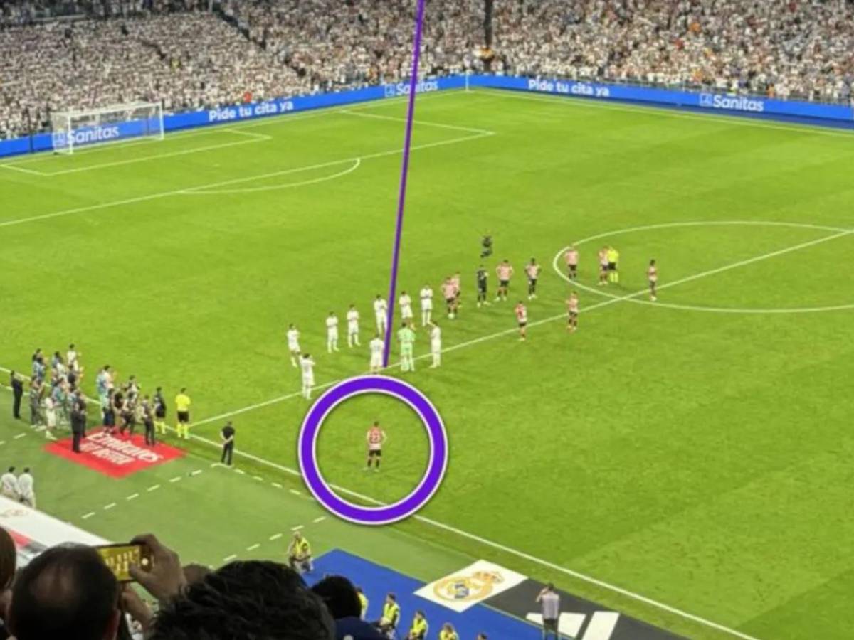 ¿Quién fue el jugador que no le hizo el pasillo a Dani Carvajal en despedida del Real Madrid?