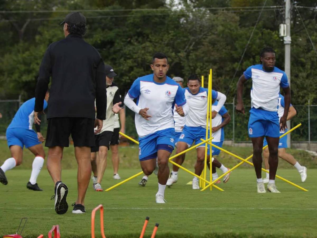 Entre risas y diversión se prepara Olimpia para enfrentar las semifinales de Liga Nacional