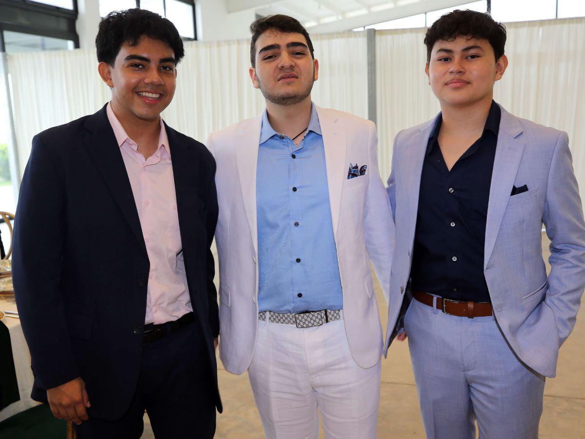 DelCampo School: Senior breakfast entre naturaleza