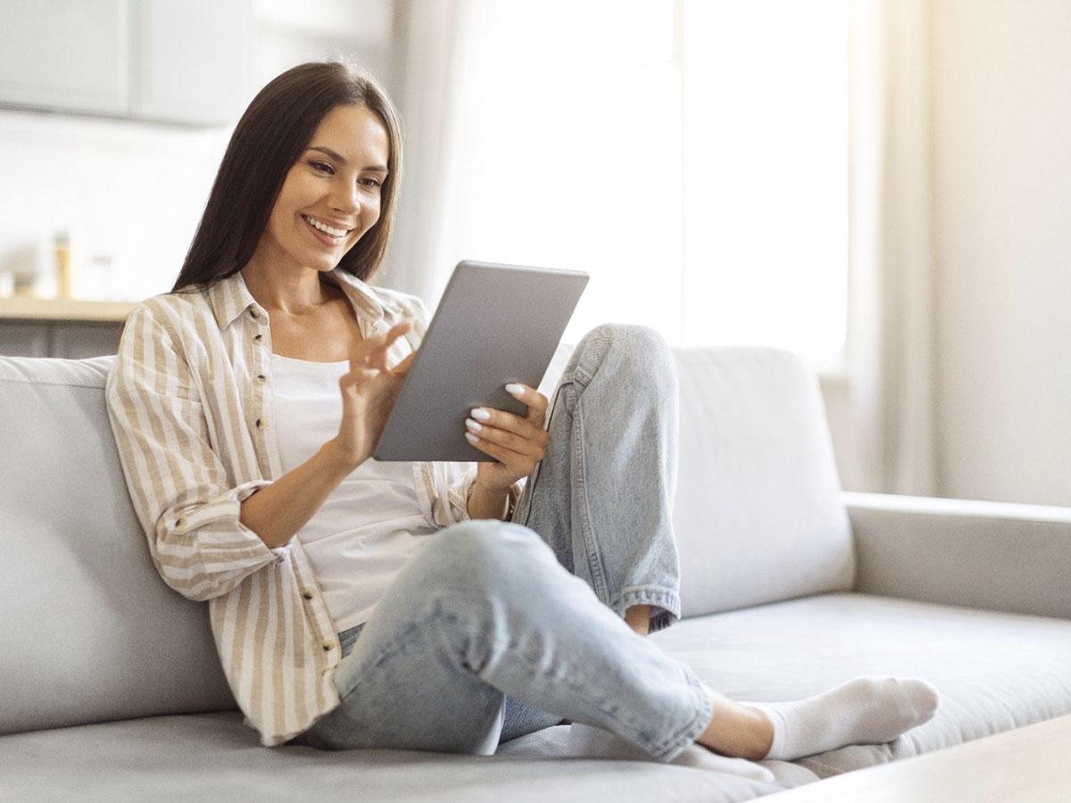 <i>Disfrute con Banco Ficohsa la libertad financiera con acceso 100% digital a sus cuentas de ahorro, préstamos y tarjetas de crédito desde la comodidad de sus dispositivos.</i>