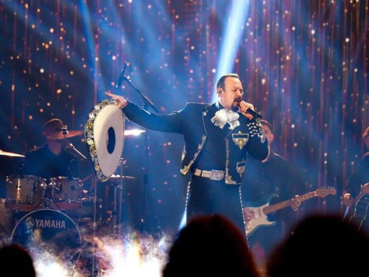 ¿De cuánto es la fortuna del cantante Pepe Aguilar?