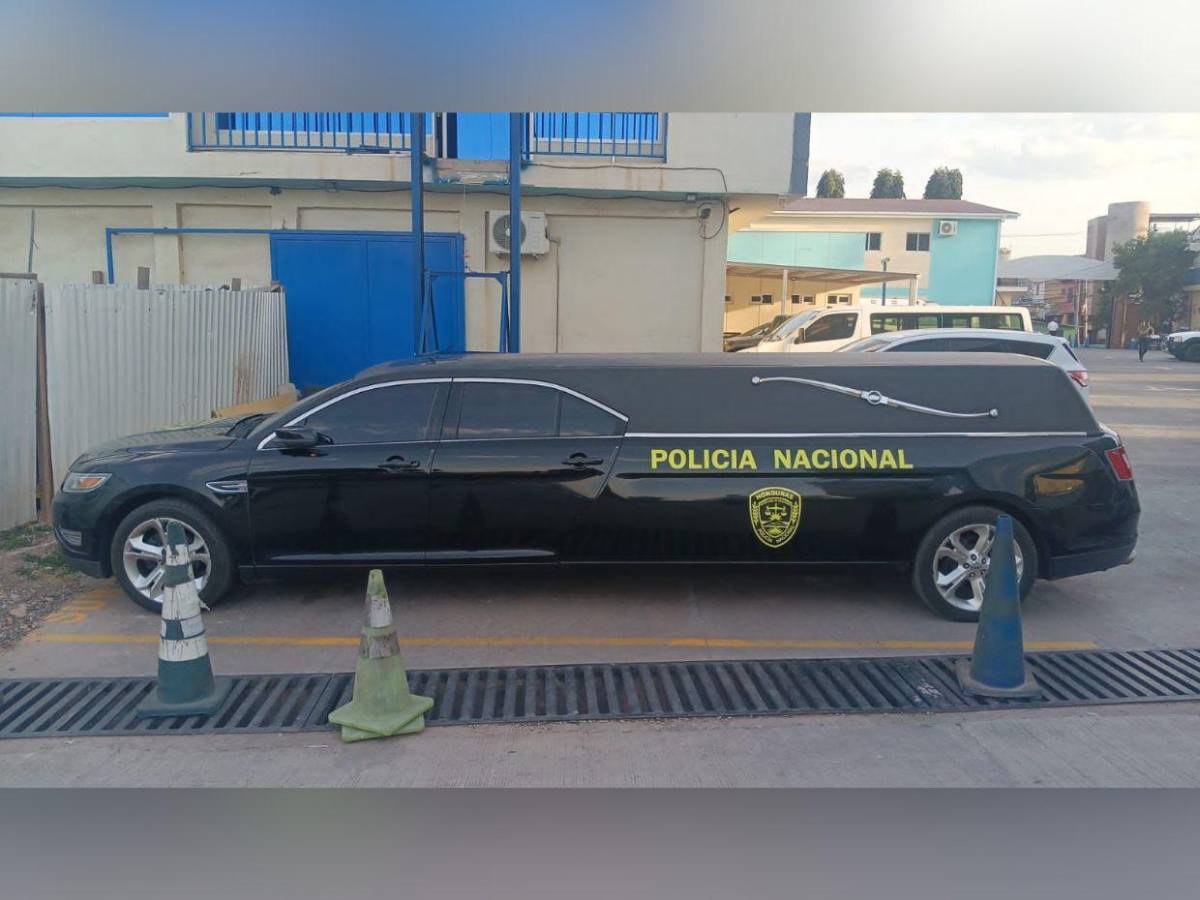 Así es la carroza fúnebre con la que Policía Nacional despedirá a agentes caídos Así es la carroza fúnebre con la que Policía Nacional despedirá a agentes caídos