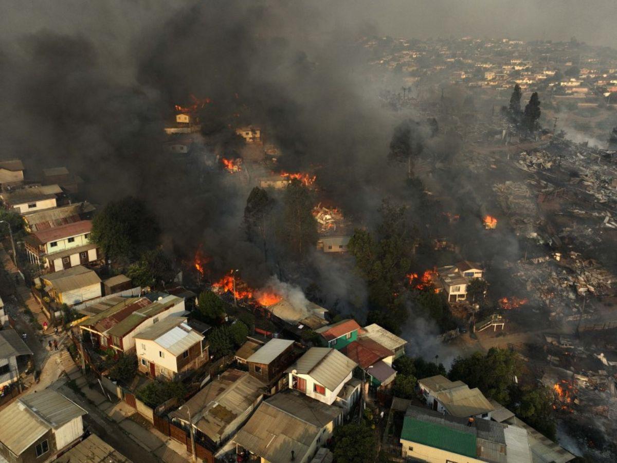 Devastación total: Incendios forestales en Chile ya dejan más de 110 muertos