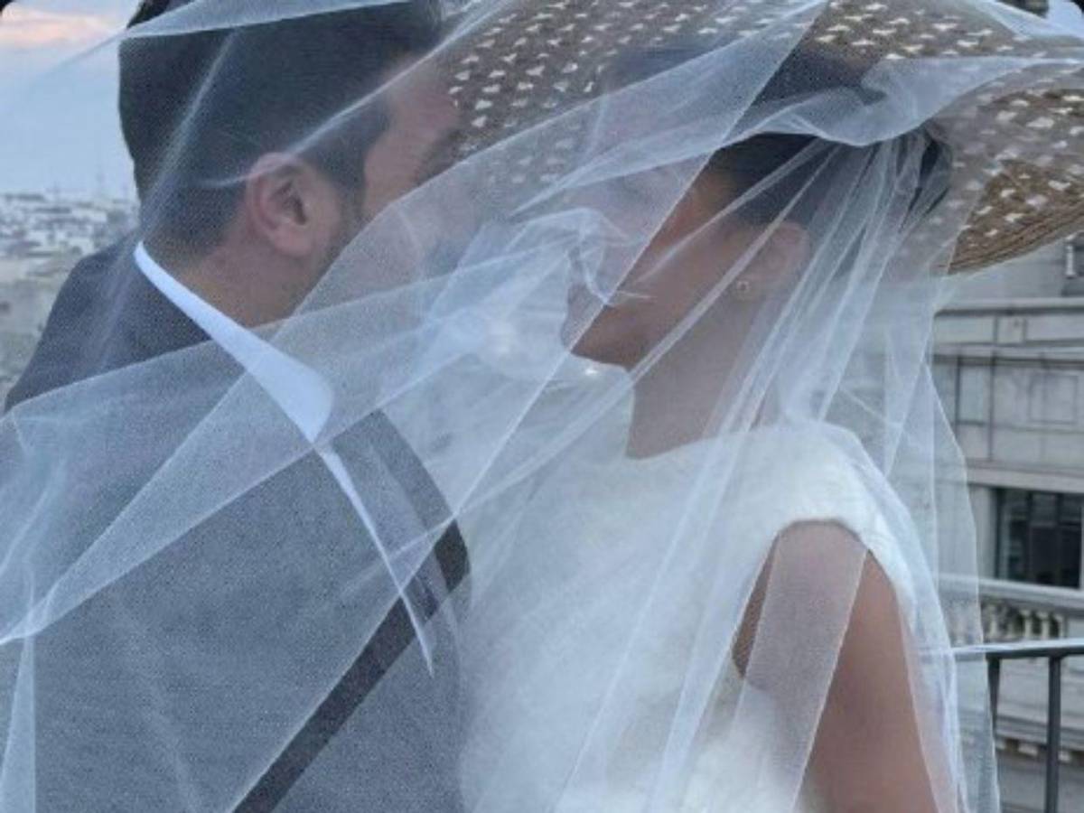 Ale Capetillo, hija de Eduardo Capetillo y Biby Gaytán, celebra su boda civil en España