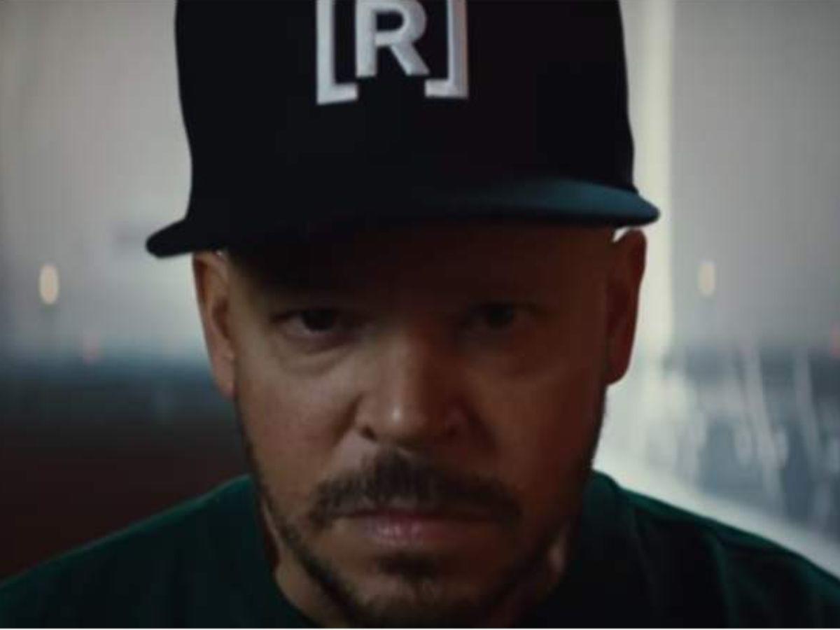 Residente anuncia nueva tiradera y advierte que “los matará a todos”