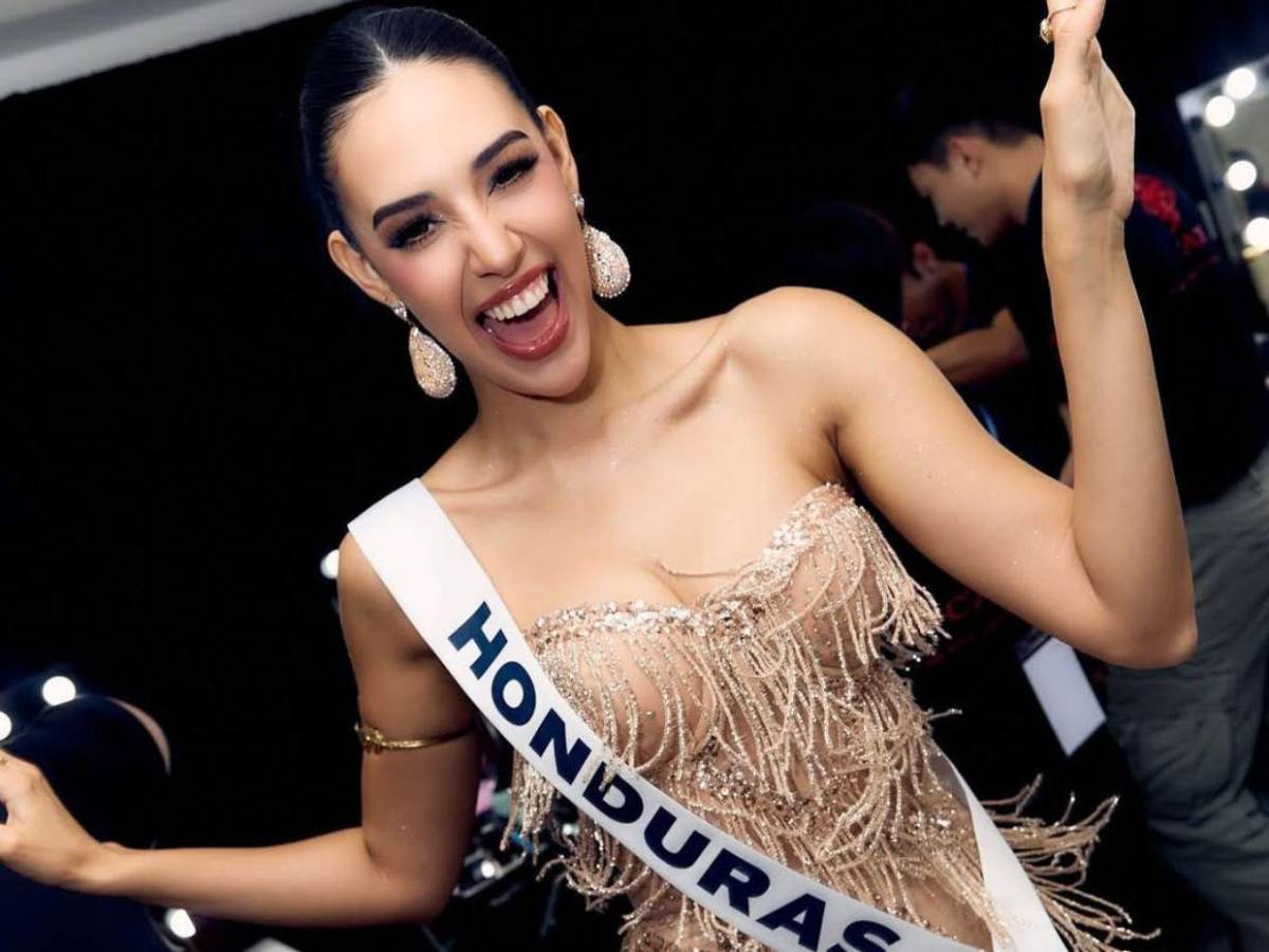 Alejandra Fuentes, Miss Honduras 2025, deslumbra con su atuendo en cena de gala