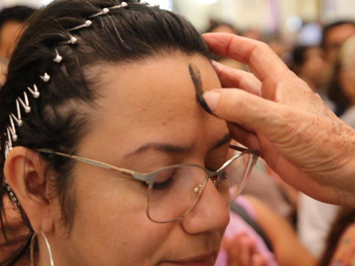 Feligresía capitalina recibe la Cuaresma con fe y devoción Feligresía capitalina recibe la Cuaresma con fe y devoción