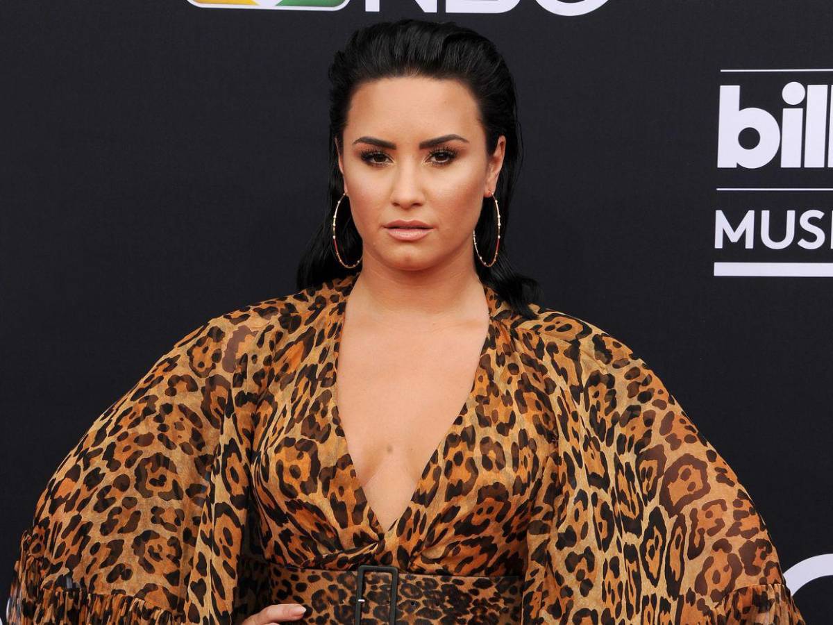 El 'nuevo rostro' de Demi Lovato desata críticas y especulaciones en redes