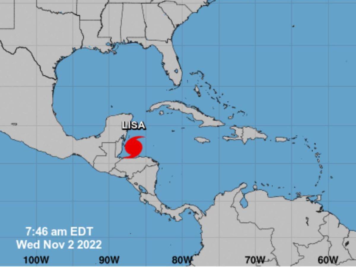 Lisa se convierte en huracán frente a la costa de Honduras