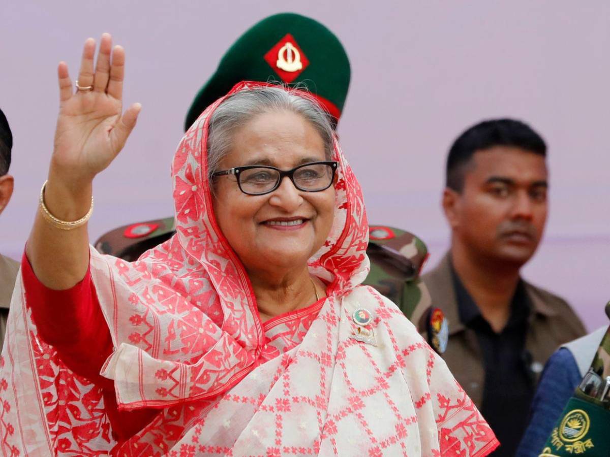 ¿Quién es Sheikh Hasina, la exprimera ministra de Bangladés condenada a muerte?