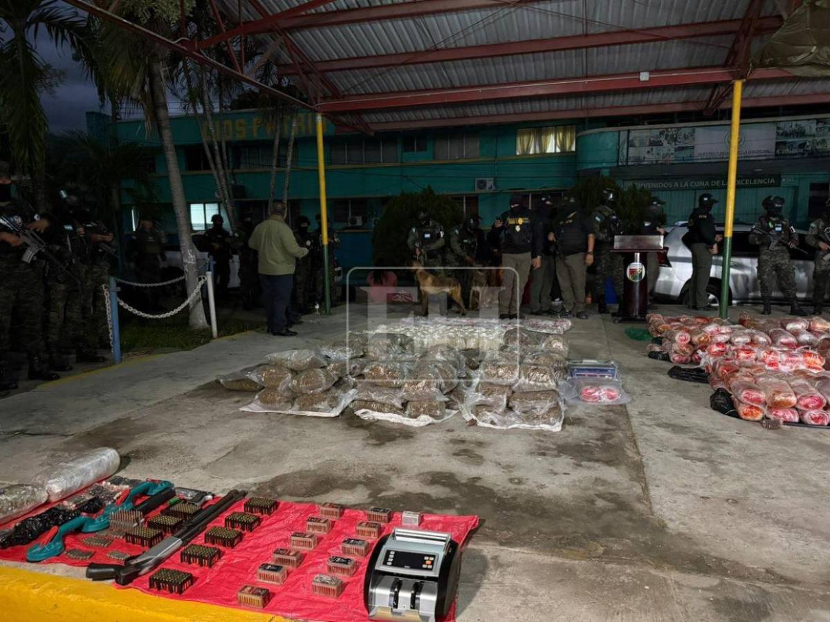 Armas, bombas, drogas y uniformes de la DEA: los decomisos tras operativo en SPS