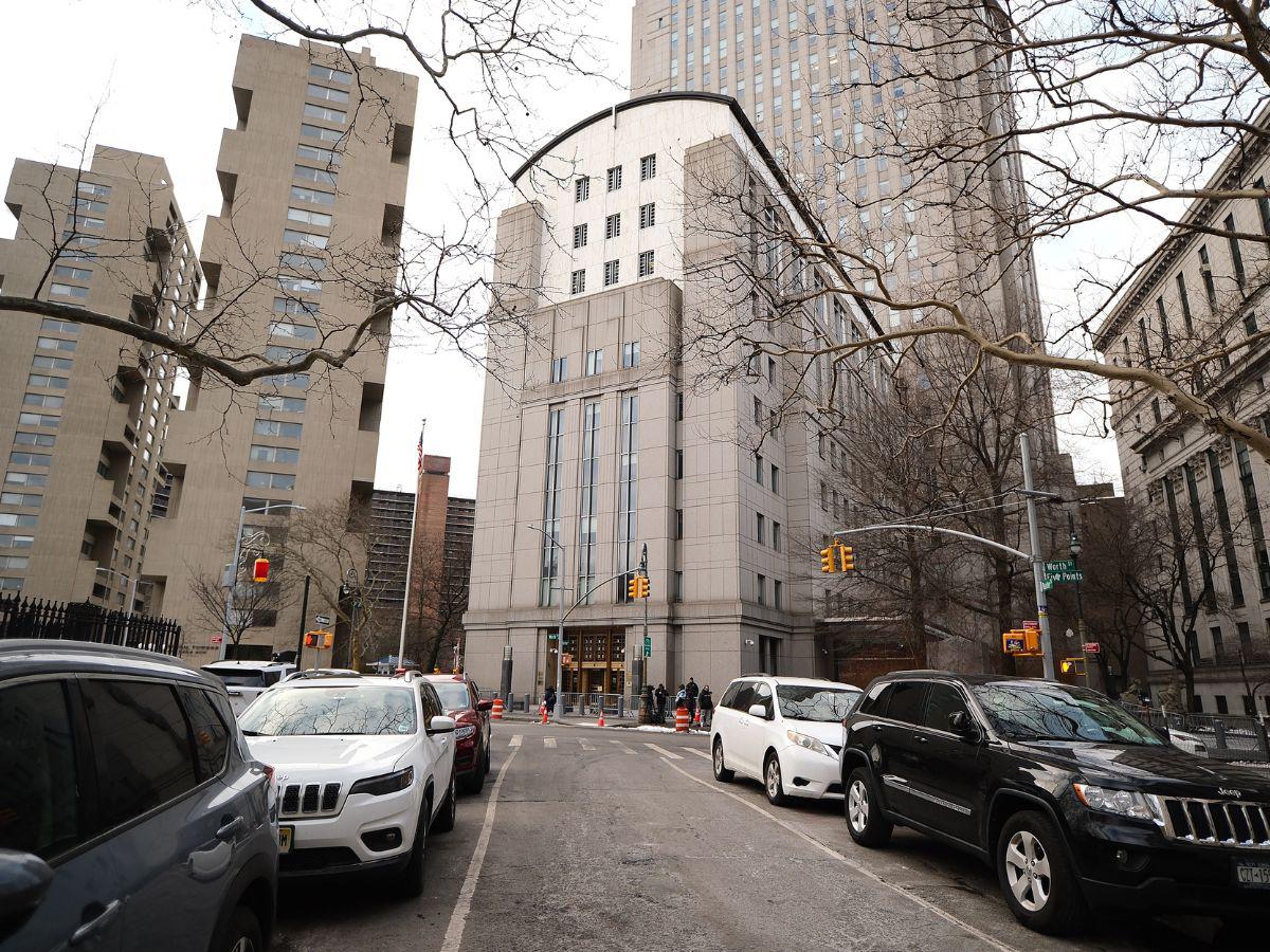 Este es el ambiente en las afueras de la Corte del Distrito Sur.