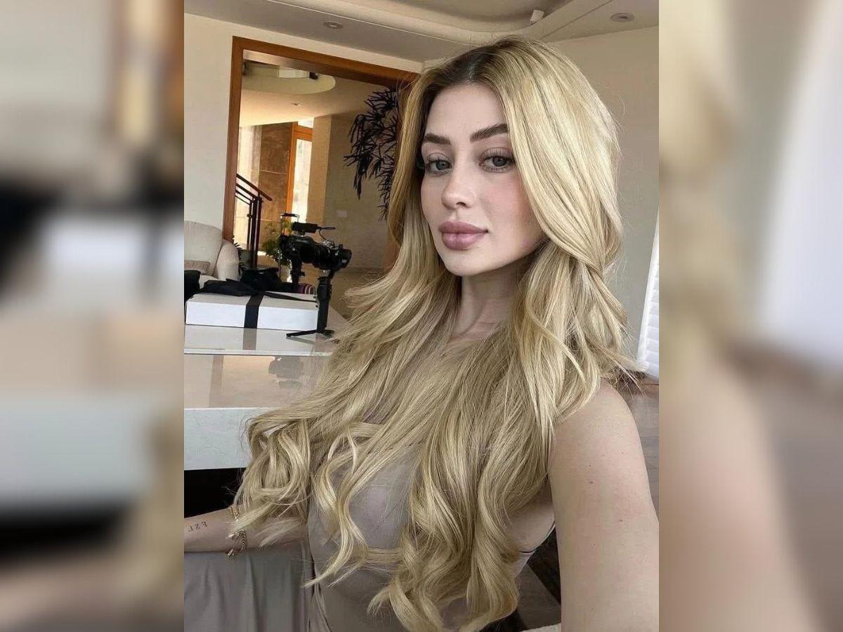 Con flores, maquillaje y muñecas: así luce la tumba de Valeria Márquez en México