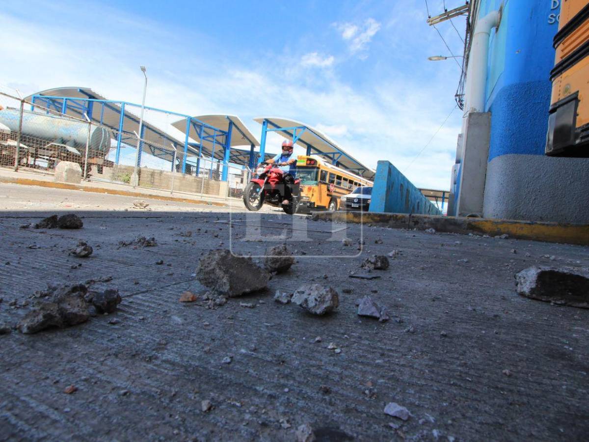 Así quedaron los alrededores del Estadio Nacional tras enfrentamiento en el clásico