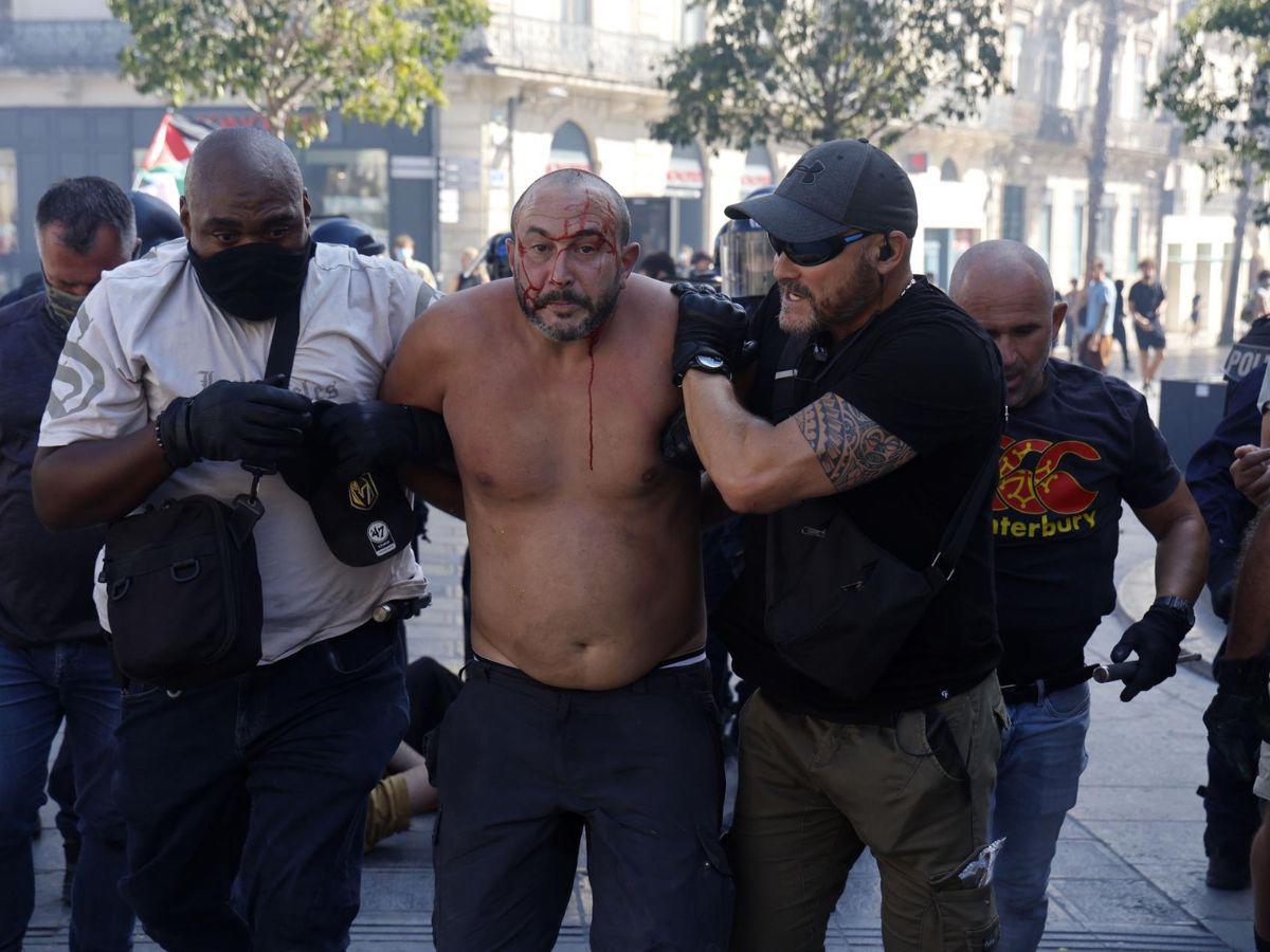 Manifestaciones en Francia: 200 detenidos y bloqueos en autopistas y trenes