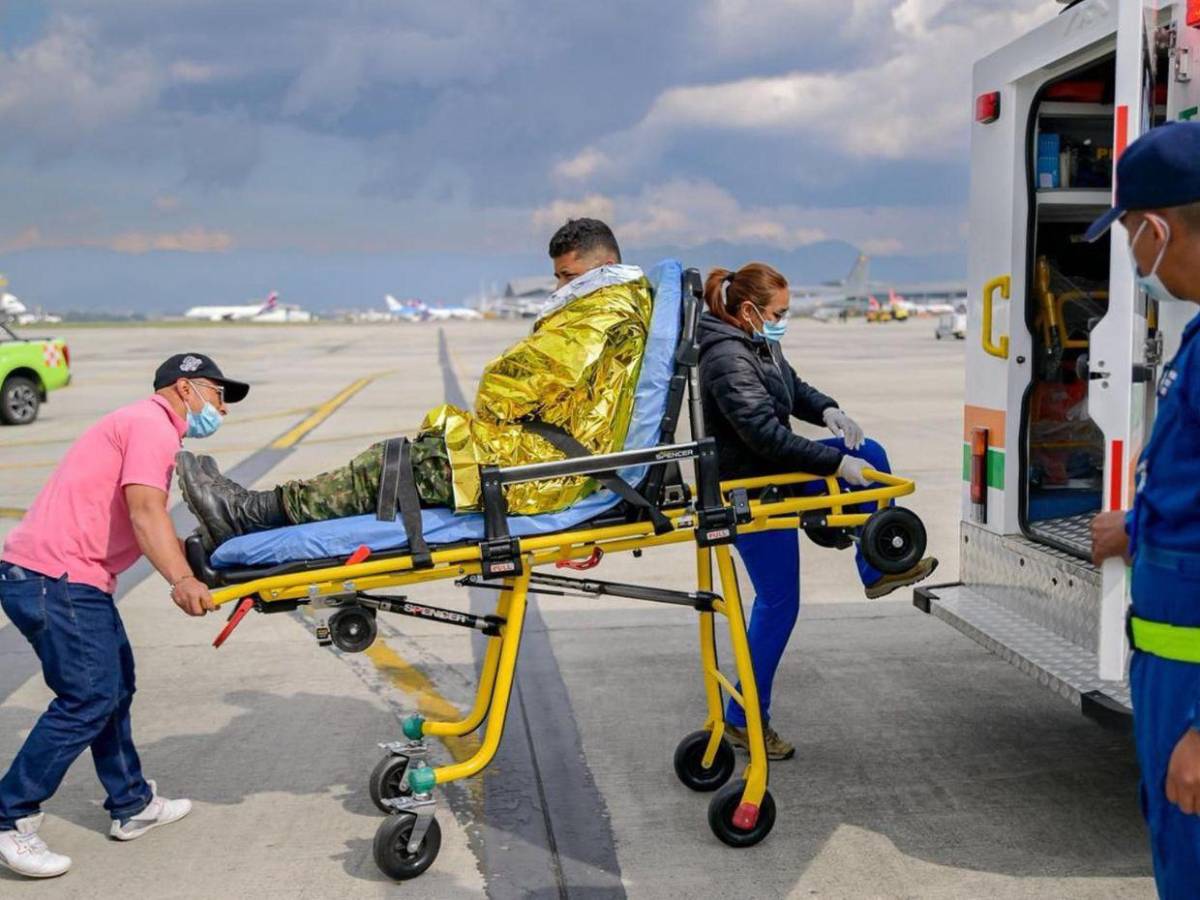 Hay 34 desaparecidos: accidente de avión en Colombia deja decenas de muertos y heridos