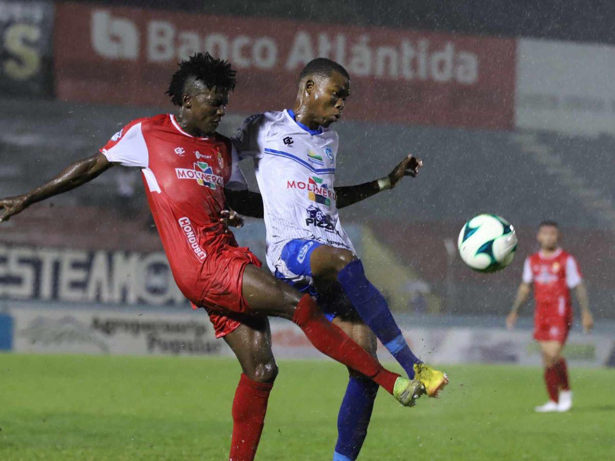 Victoria y Real Sociedad empataron tras un partido a oscuras