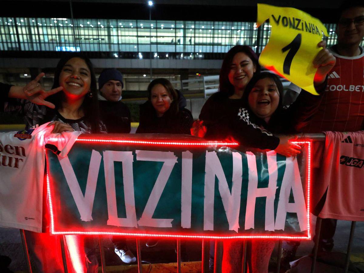 Vozinha ilusiona a Colo Colo y se declara muy feliz de haber llegado a Chile