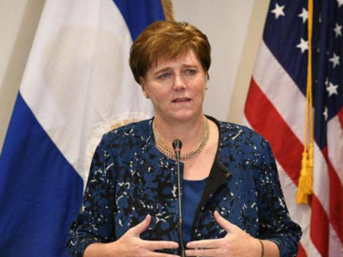 Laura Farnsworth Dogu, nueva embajadora de Estados Unidos en Honduras