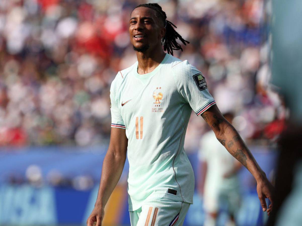 El lindo gesto de Michael Olise con una fotógrafa en la previa del España vs. Francia