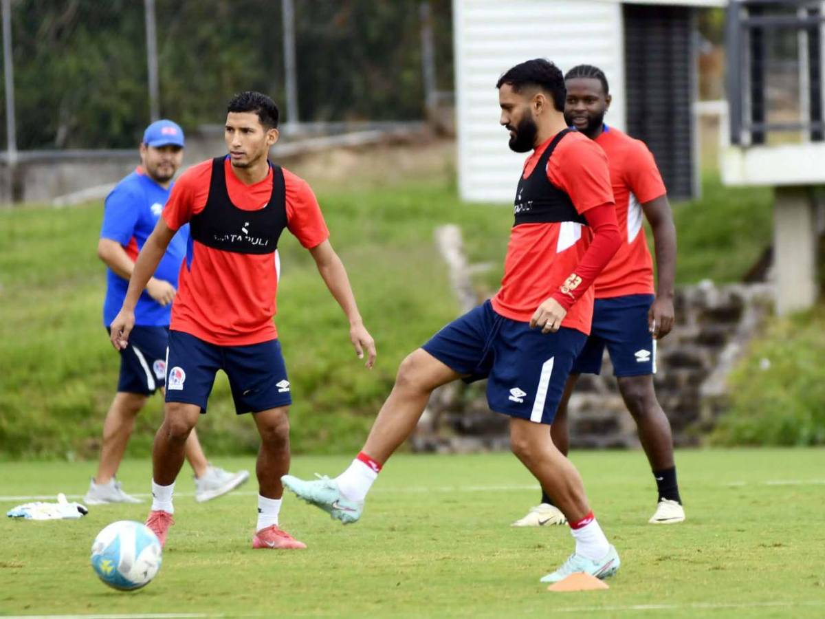 Novedades, dos ausencias y la mira puesta en la 41: así fue el entrenamiento del Olimpia