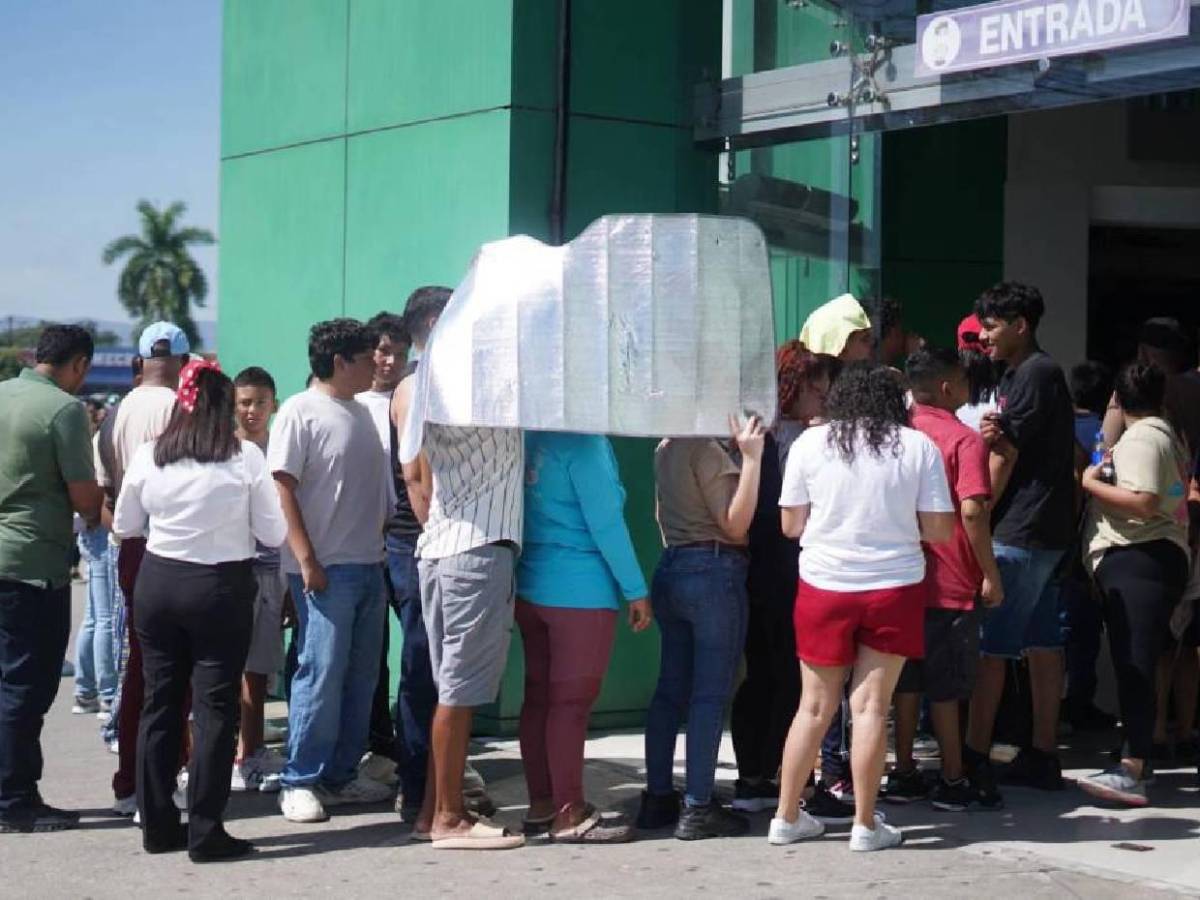 Alejandra Rubio hace atrevida confesión previo al partido de tiktokers Honduras vs El Salvador