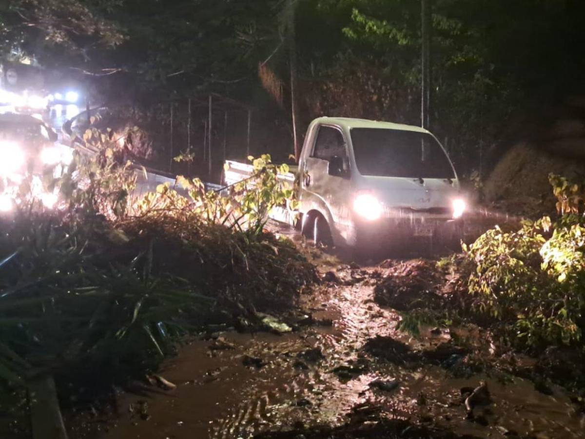 ¡Alerta en Tegucigalpa! Fuertes lluvias dejan inundaciones y calles bloqueadas