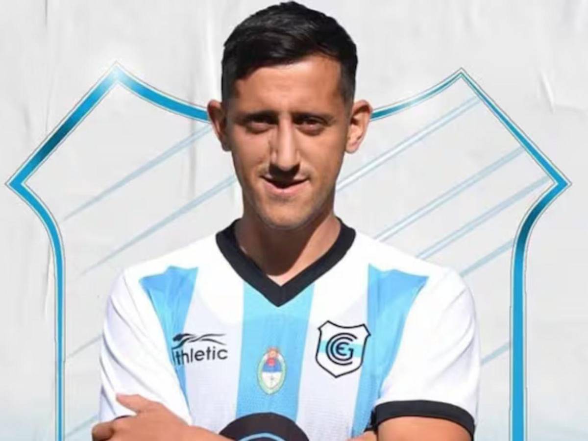 ¡Insólito! Bajan de avión a futbolista por gritar bomba y podría tener consecuencias