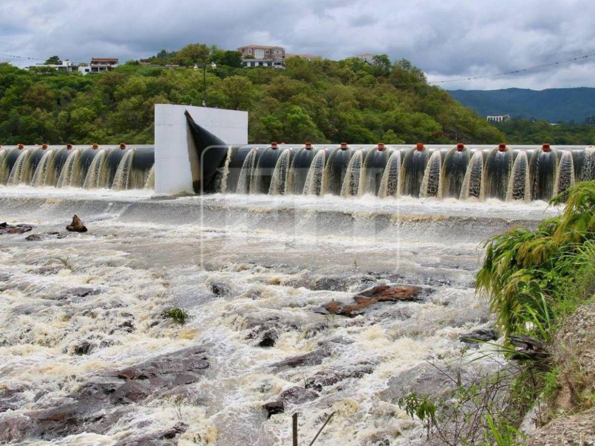 Agua de las represas debe durar hasta mayo de 2027, advierte Juan Diego Zelaya