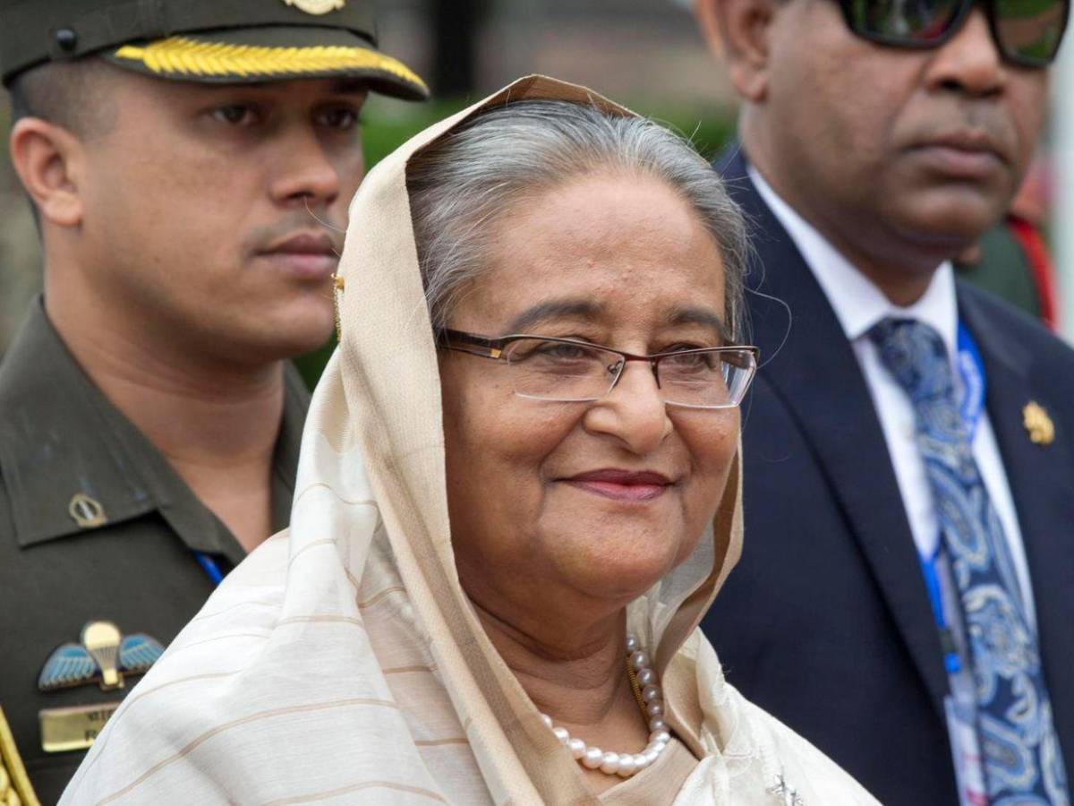 ¿Quién es Sheikh Hasina, la exprimera ministra de Bangladés condenada a muerte?