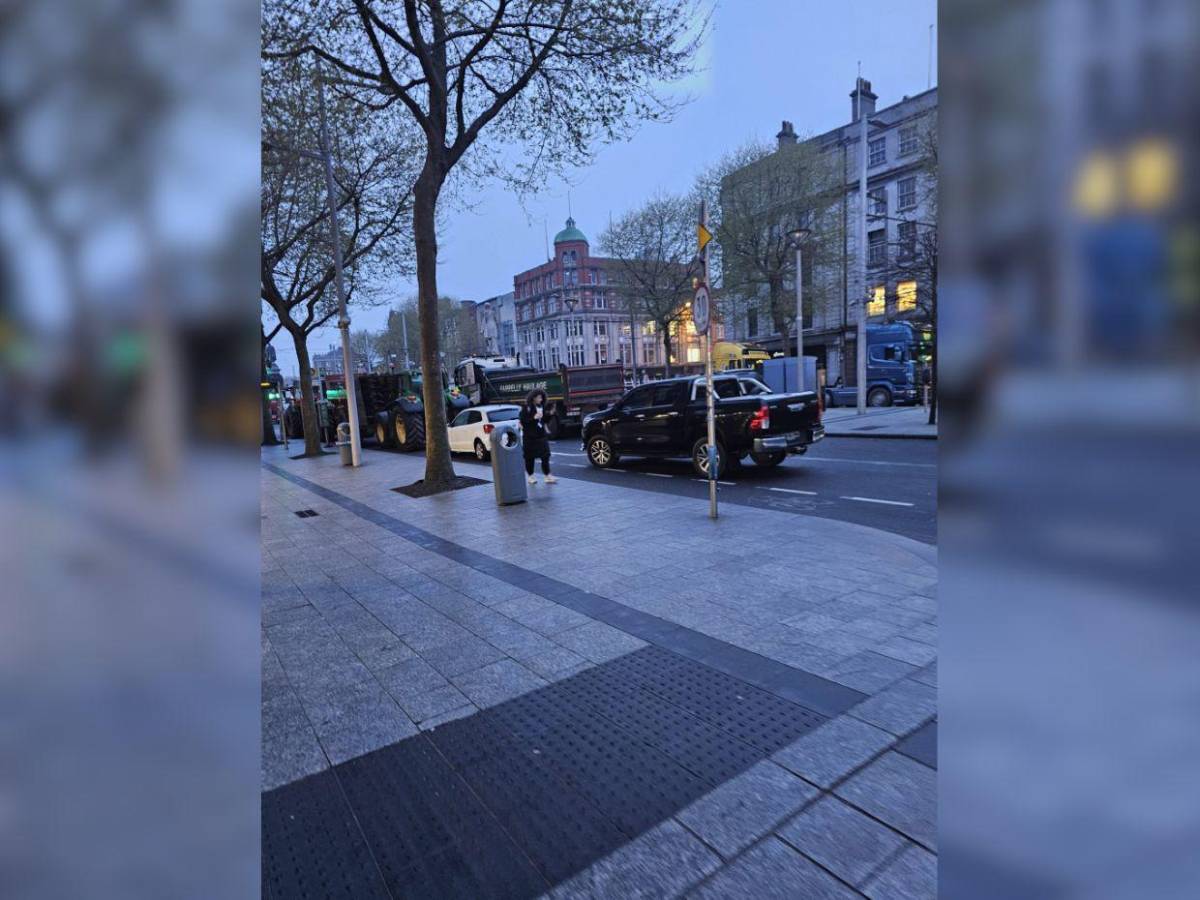 Bloqueos y caos vial en Dublín por alza en combustibles