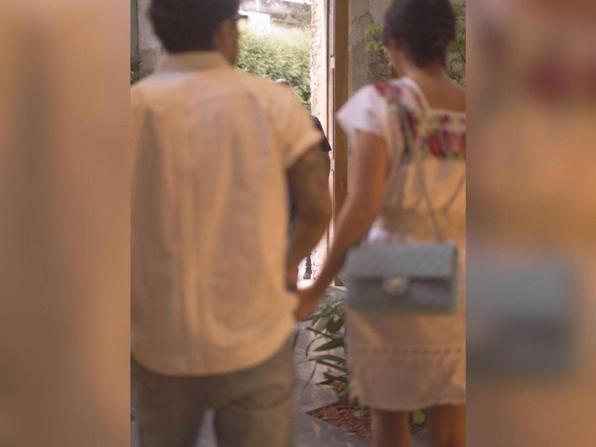 Christian Nodal presume su amor tras ausentarse del festejo de su hija