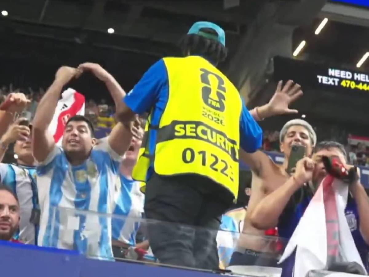 FIFA abre investigación contra Argentina: Se revela lo que hicieron aficionados con streamer