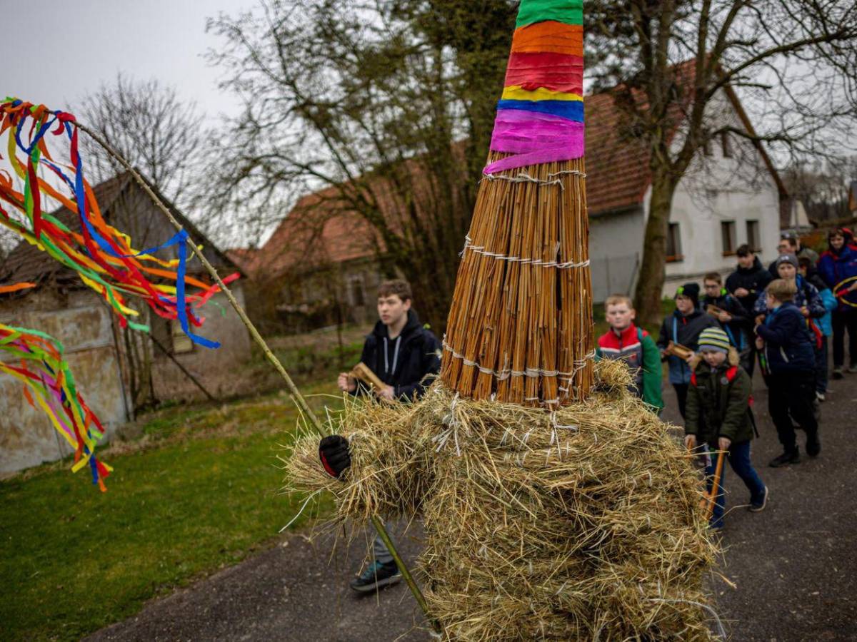 “Judas Marchante”: la tradición checa que revive la traición en Pascua