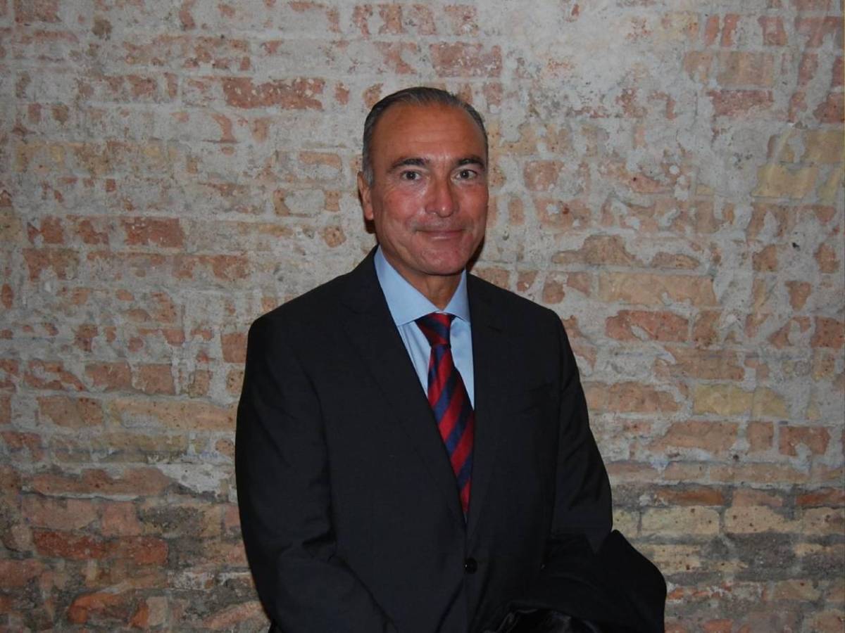 ¿Quién es Rafa Yuste, el nuevo presidente del Barcelona tras salida de Joan Laporta?