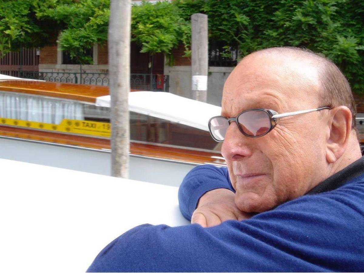 La millonaria fortuna que dejó Clive Davis tras su muerte a los 94 años
